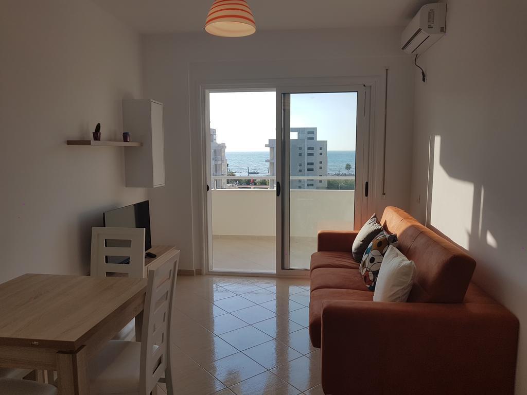 Flori Beach Apartment Radhime Luaran gambar
