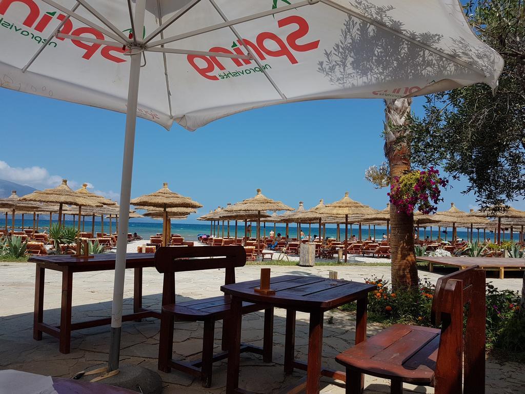 Flori Beach Apartment Radhime Luaran gambar